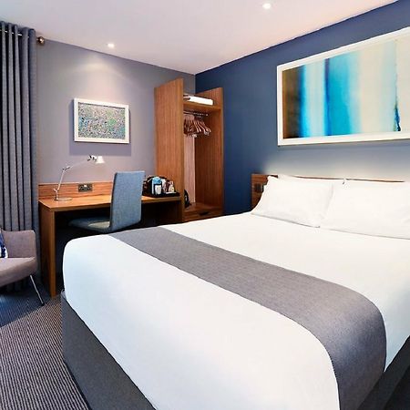 Travelodge Liverpool Central Exchange Street Екстер'єр фото