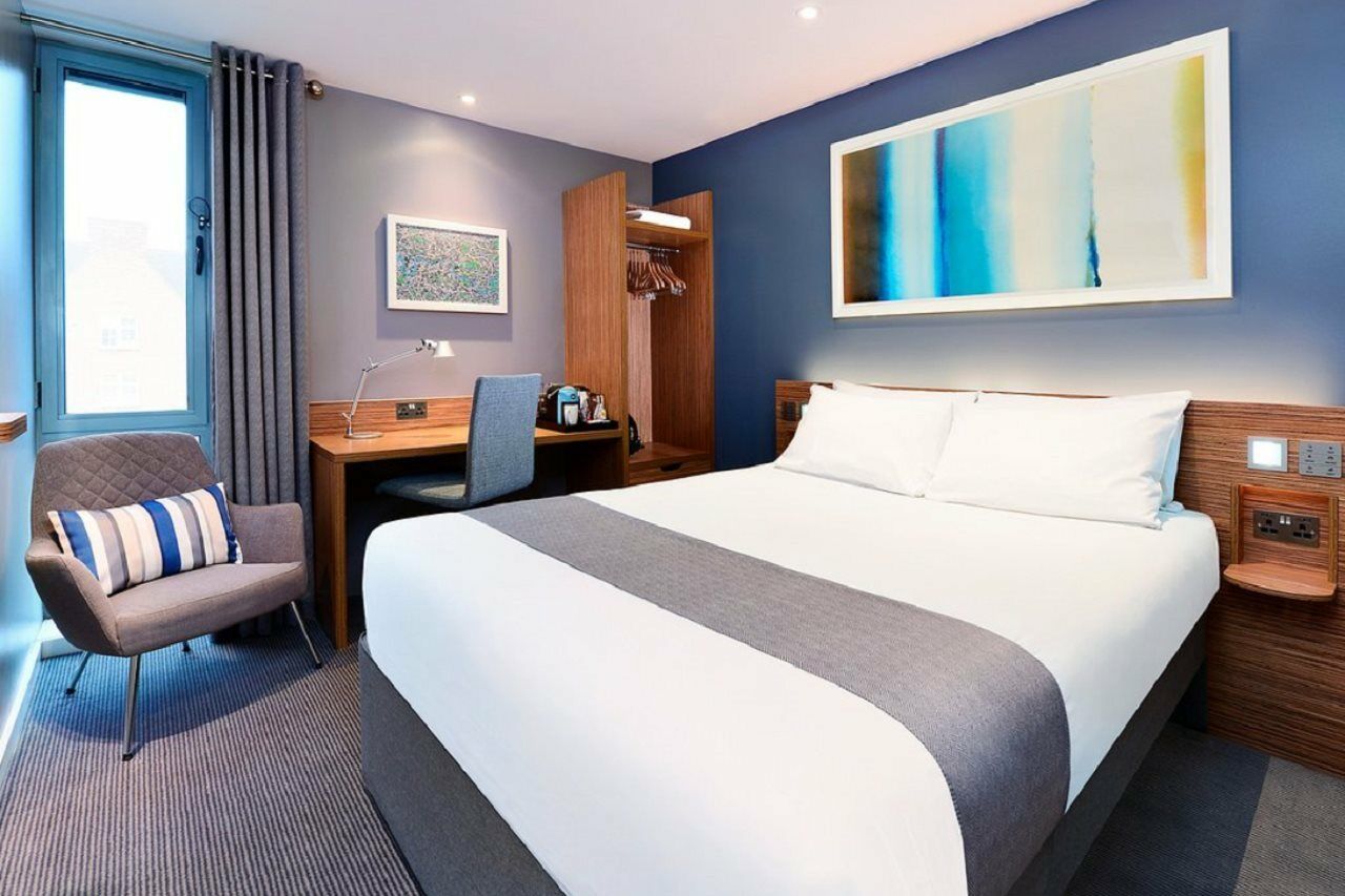 Travelodge Liverpool Central Exchange Street Екстер'єр фото